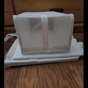 Collapsible shoe storage